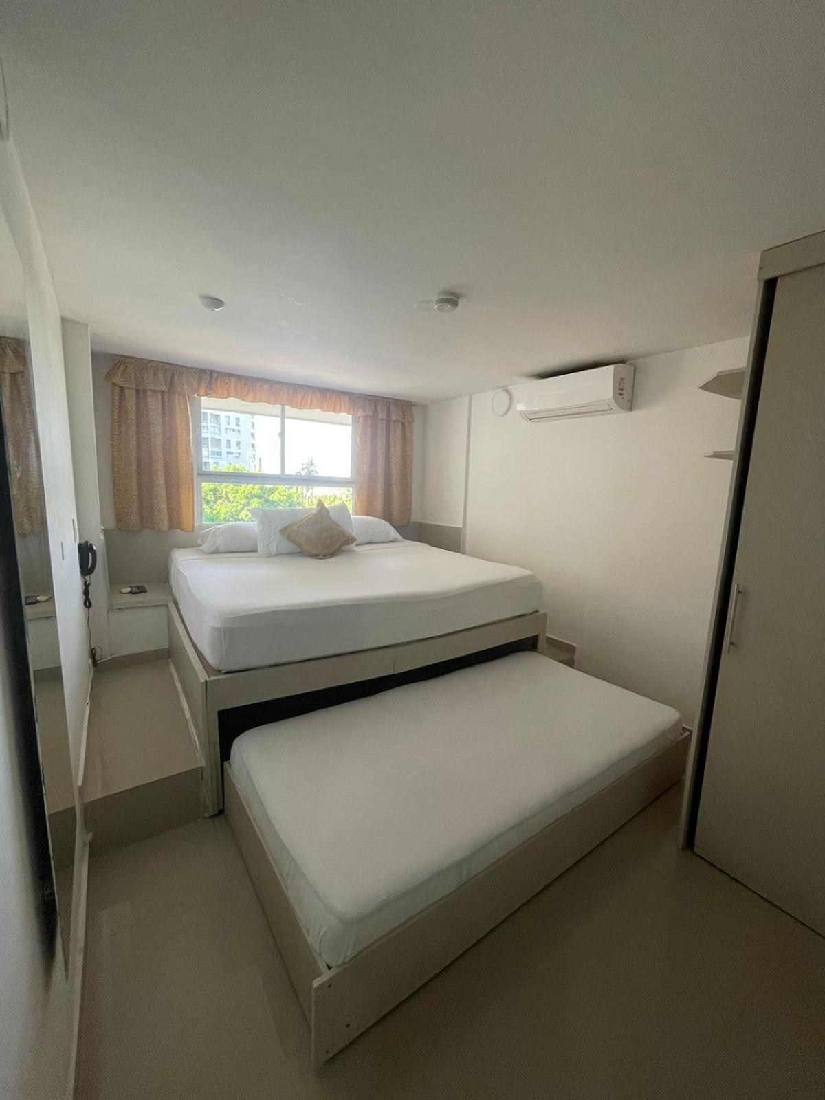 Hotel Hernandez Ctg Cartagena Exterior foto